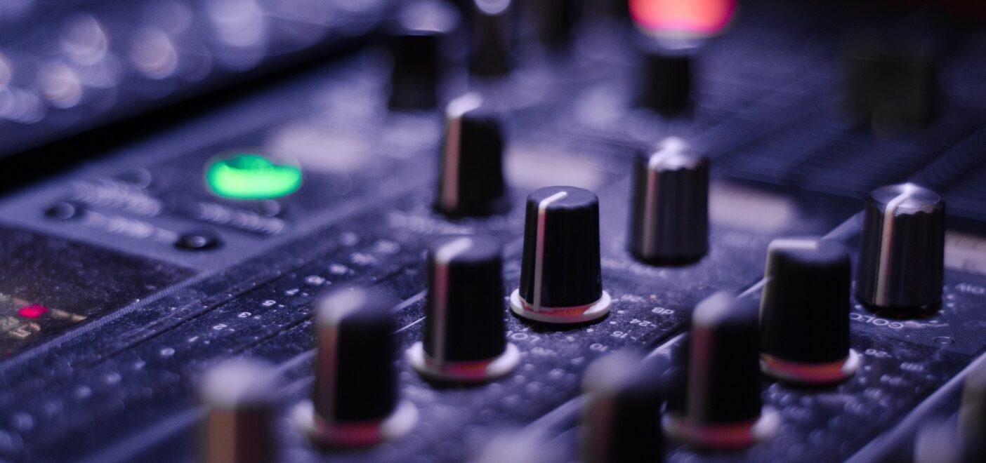 The Advantages of Linear Phase EQ when Mastering