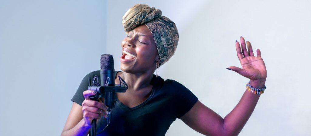 Balance low, mid and high frequencies with the proximity effect