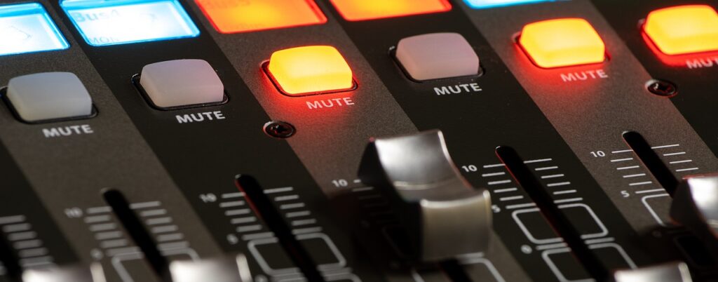 Mute on EQ mixer